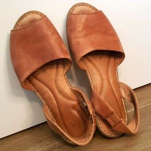 Tan leather flats by Born Women's size 9